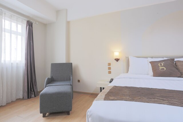 グナワンサ マニャル ホテル スラバヤ