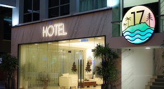 ホテル 17