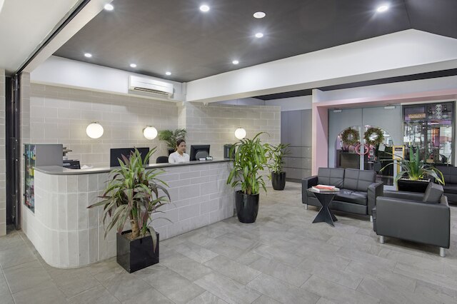 ザ メトロポリタン スプリング ヒル