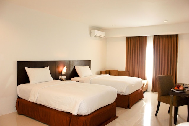 グランド アジア ホテル