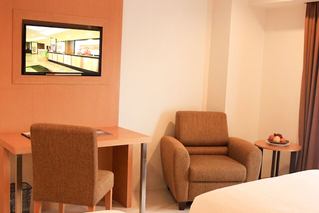 グランド アジア ホテル