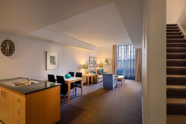 トレジャリー オン コリンズ