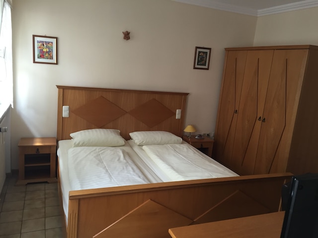 ペンション モナ リザ