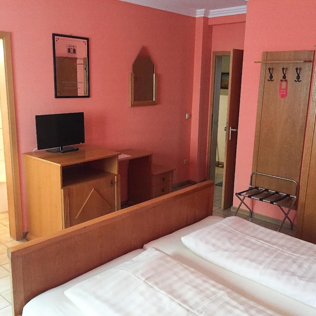 ペンション モナ リザ