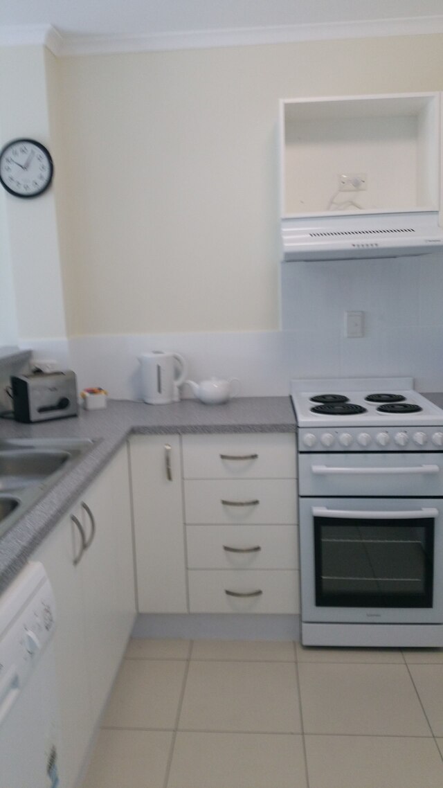 パシフィック サンズ ホリデイ アパートメンツ