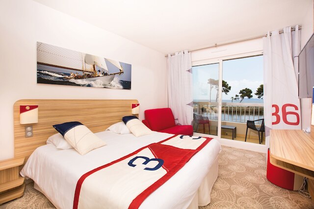 クラブ バカンス ブルー プレーン シュド