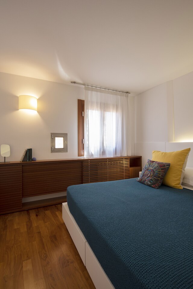 カ デラ シンミア