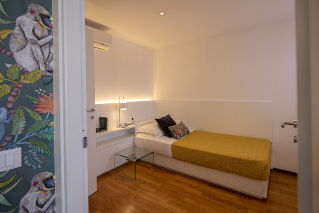 カ デラ シンミア