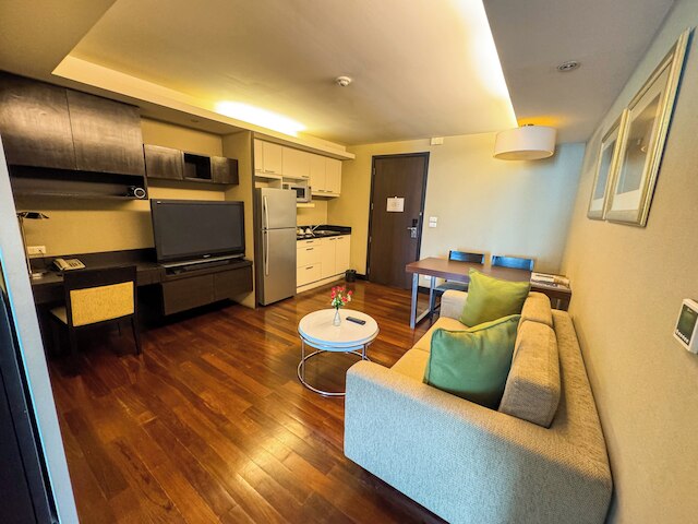 ザ ナラティワズ ホテル & レジデンス サトーン バンコク