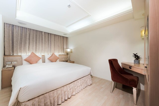 シン ユアン セレブ メトロ ホテル (新苑名流都會館)