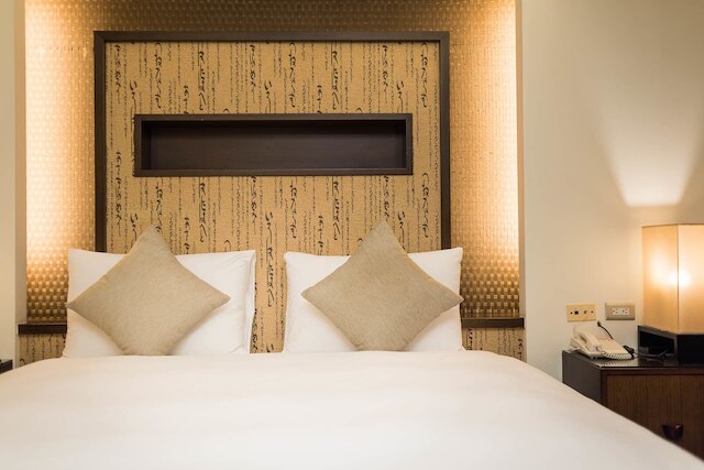 シン ユアン セレブ メトロ ホテル (新苑名流都會館)