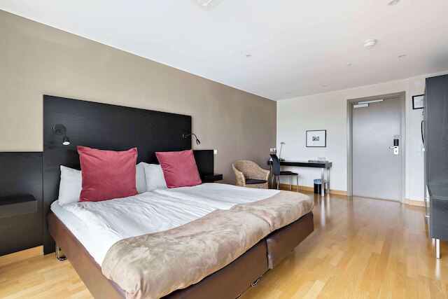 ベストウェスタンソルナビジネスパーク