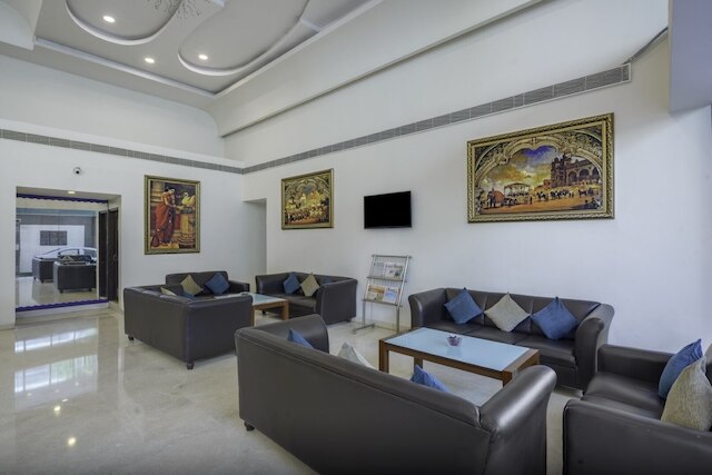 ザ ファーン レジデンシー ヨシュワンスプール