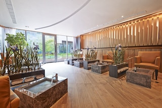 イン スカイ ホテル