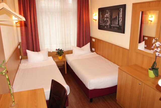 アルタン ホテル