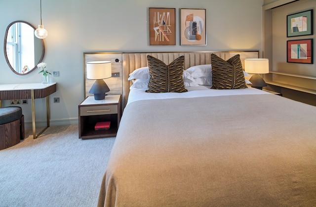 シュヴァル フェニックス ハウス アット スローン スクエア