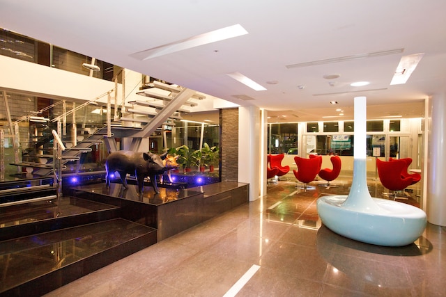 ホテル ハーイ シンミン (嘉義 HOTEL HI 新民店)