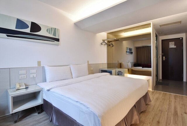 ホテル ハーイ シンミン (嘉義 HOTEL HI 新民店)