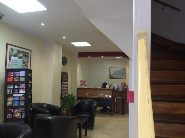 ホテル ロイヤル マンサール