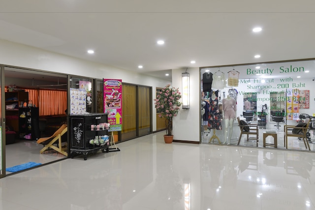 ナイス パレス ホテル