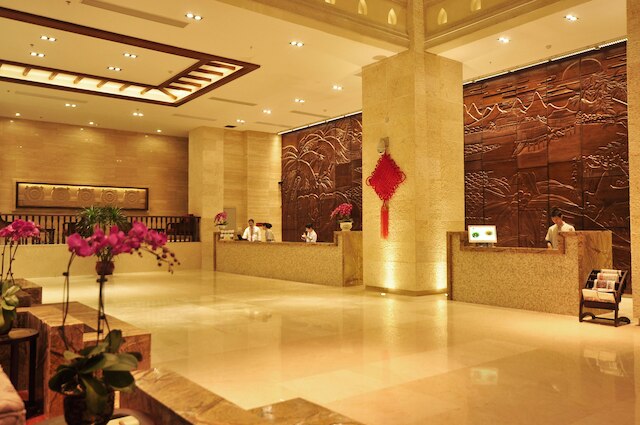 グランド メトロパーク ベイ ホテル三亜 (三亚海湾维景国际大酒店)