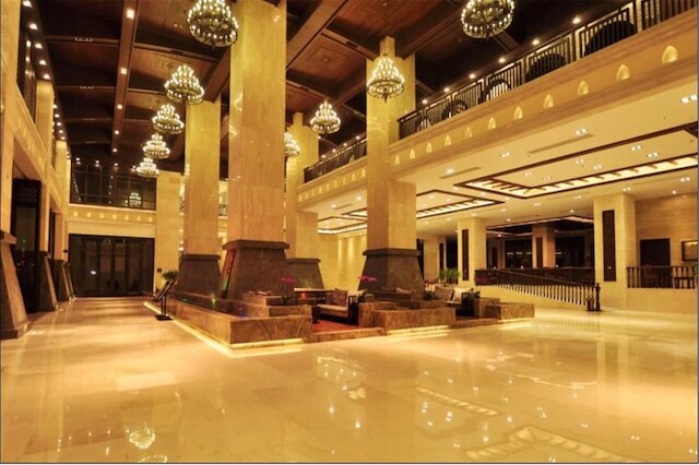 グランド メトロパーク ベイ ホテル三亜 (三亚海湾维景国际大酒店)