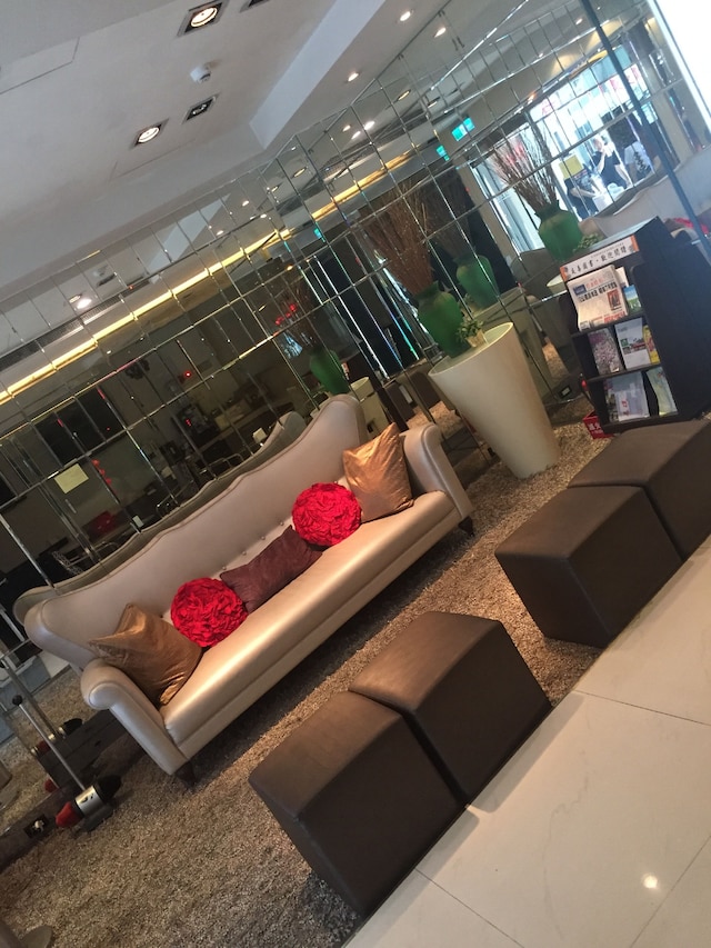 ロイヤル ホテル