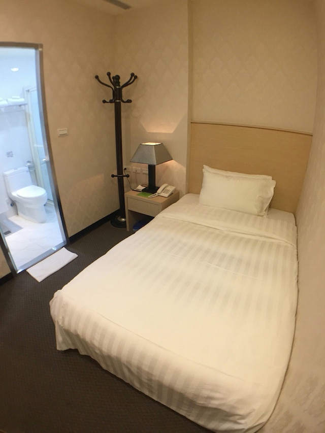 ロイヤル ホテル