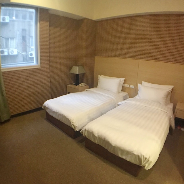 ロイヤル ホテル