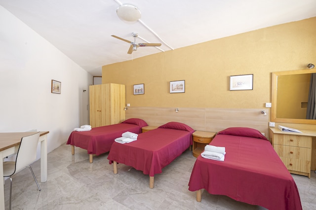 アルボラーダ アパートホテル