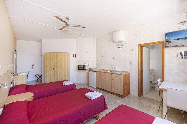 アルボラーダ アパートホテル