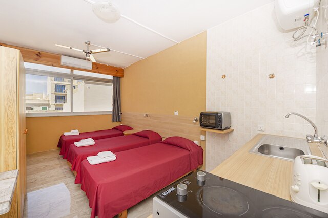 アルボラーダ アパートホテル