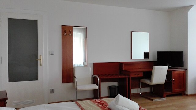 ペンション ヤャナ - ドモフ ムラデジェ