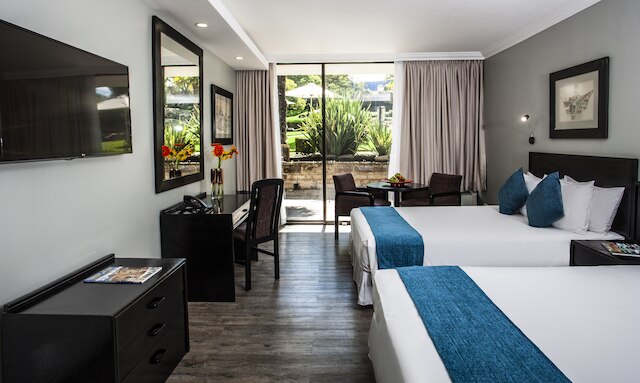 アヴァニ マセル ホテル