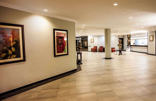 アヴァニ マセル ホテル