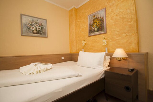 ホテル シュプリーヴィッツ アム クアフュルステンダム