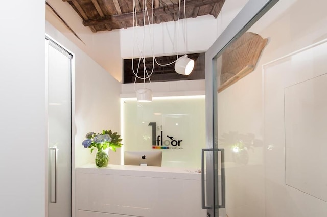 ファースト フロア