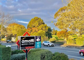 アマルフィ モーター ロッジ