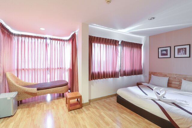 ザク レジデンス