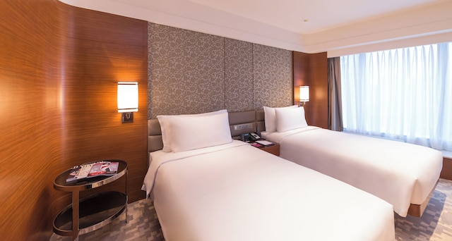 クラウン プラザ マカオ by IHG (澳門皇冠假日酒店)