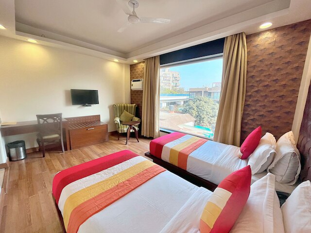 ザ・グランド・オリオン - カイラシュ・コロニー