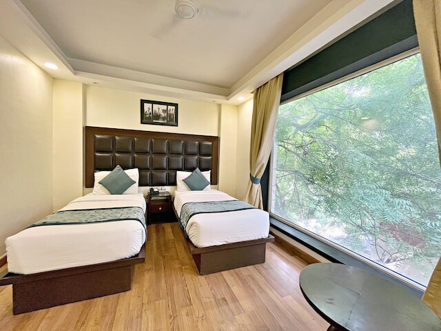 ザ・グランド・オリオン - カイラシュ・コロニー