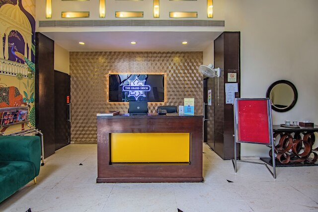 ザ・グランド・オリオン - カイラシュ・コロニー