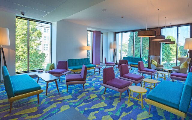 ハンプトン バイ ヒルトン ワルシャワ シティ センター