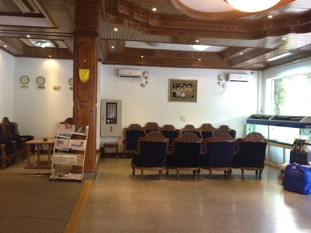 ロイヤル ホワイト エレファント ホテル