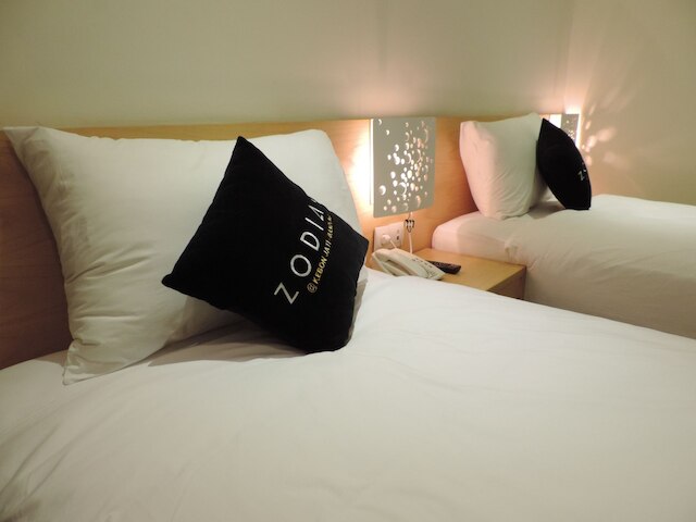 ゾディアック カボンジャティ、カグム ホテルズ