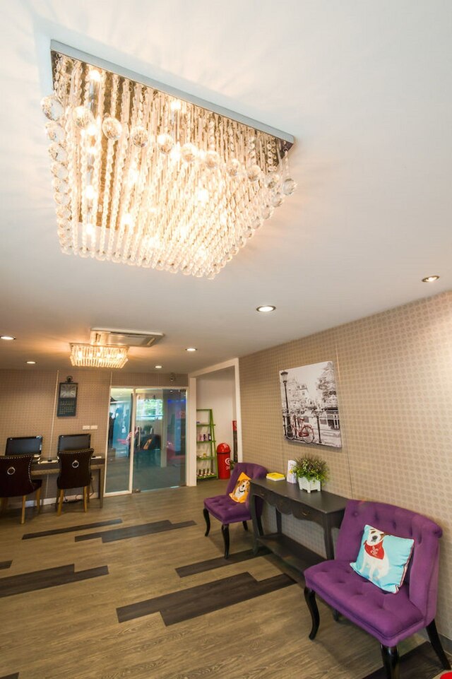 アイチェック イン レジデンシズ サートン