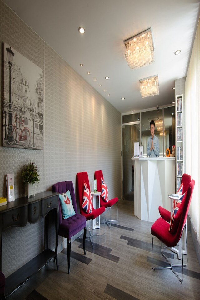 アイチェック イン レジデンシズ サートン