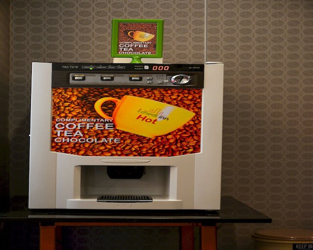 アイチェック イン レジデンシズ サートン