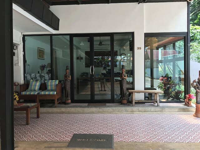 R.C.N. コート & イン